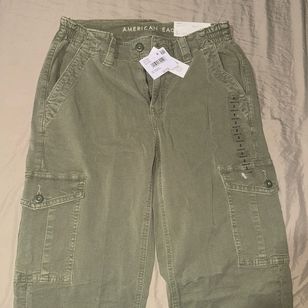 American eagle Brand New olive green camo pants!!